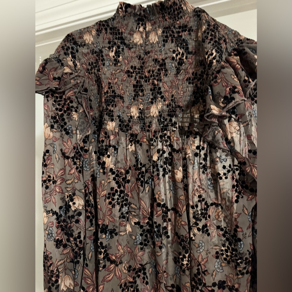 Knox Rose Multicolor Smocked blouse - Picture 5 of 6